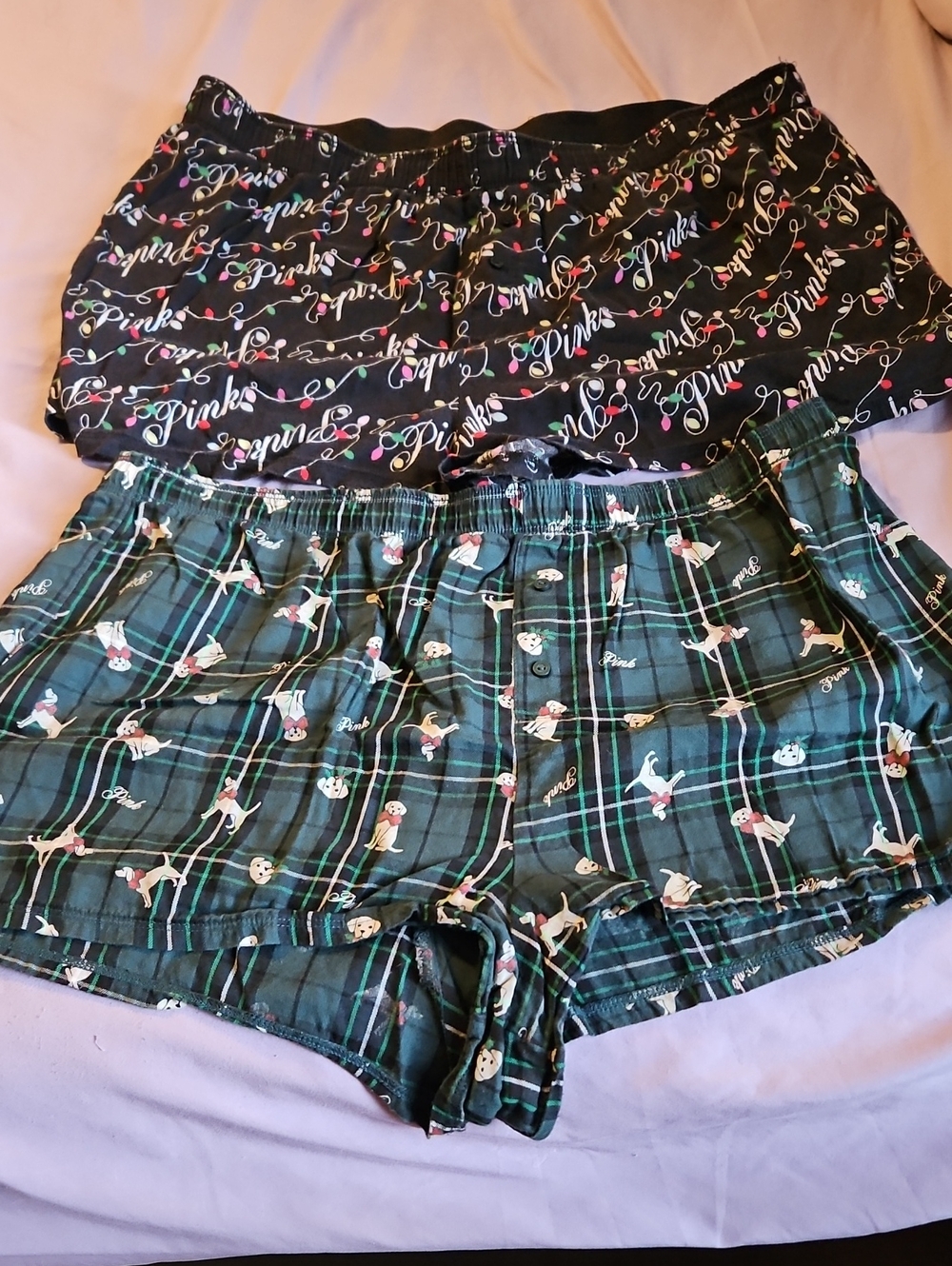 PINK Victoria's Secret Black and Green Holiday Print Boxy Pajama Shorts Set